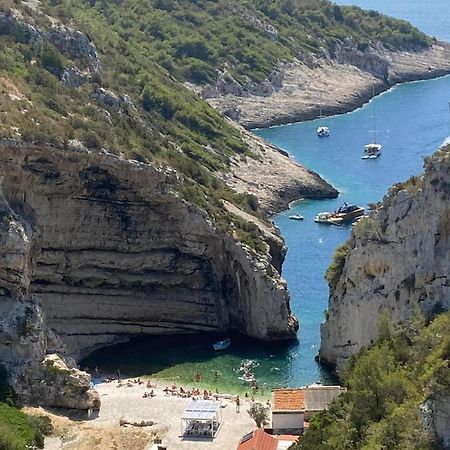 Holiday Home Stiniva ヴィス エクステリア 写真